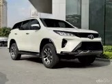 Toyota Fortuner 2.4 AT 4x2 Legender 2021 - Odo 7v km cực đẹp