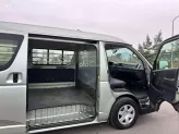 Toyota Hiace 2011 - Bán Hiace tải van 3 chỗ đời 2011, máy xăng, tải 940kg, tên chính chủ