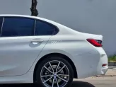 BMW 320i Sport Line 2025 - 6.000 km