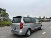 Hyundai Grand Starex 2.5 MT 2017 - Bán Starex 9 chỗ máy dầu đời 2017 nhập khẩu Hàn Quốc
