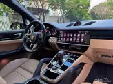 Porsche Cayenne Phiên bản khác 2022 - SUV sang trọng với nội thất kem độc đáo