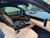 Porsche Cayenne Phiên bản khác 2022 - SUV sang trọng với nội thất kem độc đáo