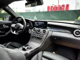 Mercedes-Benz C300 AMG 2021 - Mẫu xe thể thao đẳng cấp với nội thất đen