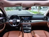 Mercedes-Benz E300 AMG 2020 - Xe màu đen, nội thất nâu, giá tốt liên hệ em