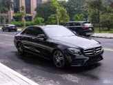 Mercedes-Benz E300 AMG 2020 - Xe màu đen, nội thất nâu, giá tốt liên hệ em