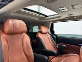 Kia Carnival 2.2D Signature 2022 - Odo 35.000km
