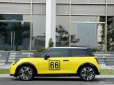 Mini Cooper S 3 cửa 2024 - Màu vàng nổi bật, nội thất xanh độc đáo