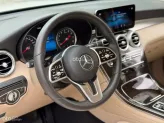 Mercedes-Benz GLC 200 4Matic 2021 - Xe màu trắng, nội thất kem sang trọng