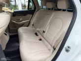 Mercedes-Benz GLC 200 4Matic 2021 - Xe màu trắng, nội thất kem sang trọng