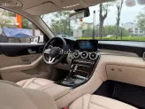 Mercedes-Benz GLC 200 4Matic 2021 - Xe màu trắng, nội thất kem sang trọng