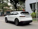 Porsche Cayenne Phiên bản khác 2018 - Lăn bánh 6v miles