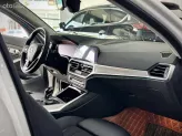 BMW 320i Sport Line 2021 - Xe cực đẹp, màu trắng nội thất đen