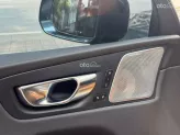 Volvo XC60 T6 Inscription 2019 - Xe màu xanh, nội thất nâu cực mới