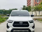 Toyota Hilux 2.4E 4×2 AT 2025 - Xe chất