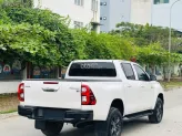 Toyota Hilux 2.4E 4×2 AT 2025 - Xe chất