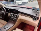 Mercedes-Benz GLC 200 4Matic 2020 - SUV cao cấp màu đỏ nội thất kem 2020