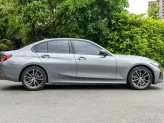 BMW 320i Sport Line 2023 - Xe cực lướt 3v1