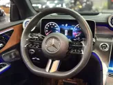 Mercedes-Benz GLC 300 4Matic V1 2023 - Xe đẹp trang bị option tiện nghi, giá tốt