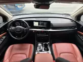 Kia Carnival 2.2D Signature 2022 - Xe màu đen nội thất nâu sang trọng