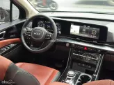 Kia Carnival 2.2D Signature 2022 - Xe màu đen nội thất nâu sang trọng
