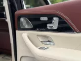 Maybach Quattro 2022 - Xe màu đen nội thất nâu kem