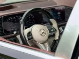 Maybach Quattro 2022 - Xe màu đen nội thất nâu kem