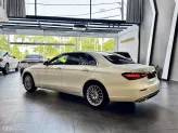 Mercedes-Benz E200 Exclusive 2022 - Xe sang trọng phiên bản cao cấp 2022