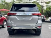Toyota Fortuner 2.7 V 4X2 AT 2016 - Chính hãng Toyota Sure