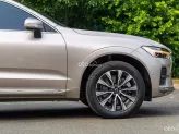 Volvo XC60 B6 Ultimate Bright 2023 - Xe đẹp, bảo hành tới T11/2029