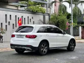 Mercedes-Benz GLC 200 4Matic 2021 - Xe trắng nội thất kem, bảo dưỡng full hãng