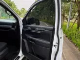 Ford Ranger XLS 2.0L 4x4 AT 2023 - Xe bán tải mạnh mẽ, tiết kiệm nhiên liệu