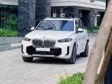 BMW X5 xDrive40i Msport 2024 - Xe màu trắng nội thất nâu