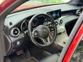 Mercedes-Benz GLC 200 4Matic 2019 - Xe màu đỏ, nội thất đen