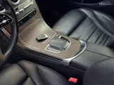 Mercedes-Benz GLC 200 4Matic 2019 - Xe màu đỏ, nội thất đen