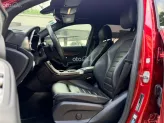 Mercedes-Benz GLC 200 4Matic 2019 - Xe màu đỏ, nội thất đen