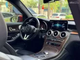 Mercedes-Benz GLC 200 4Matic 2019 - Xe màu đỏ, nội thất đen