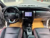 Toyota Fortuner 2.4 AT 4x2 Legender 2022 - Xe full lịch sử hãng
