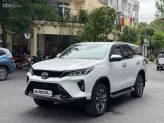 Toyota Fortuner 2.4 AT 4x2 Legender 2022 - Xe full lịch sử hãng