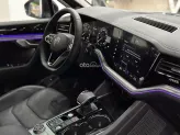 Volkswagen Touareg Luxury 2026 - Phiên bản Luxury màu be có phuộc hơi nâng hạ gầm cực êm, lái hay, sang trọng