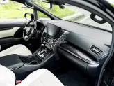 Lexus LM 300h 2020 - 4 chỗ màu đen nội thất kem