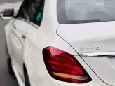 Mercedes-Benz C300 AMG 2018 - Trắng Ngọc Trinh bao đẹp