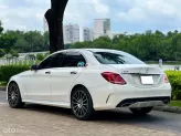 Mercedes-Benz C300 AMG 2019 - Màu Trắng - GIÁ CỰC TỐT