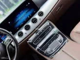 Mercedes-Benz E180 2022 - Xe màu đen, nội thất nâu