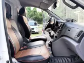 Hyundai Grand Starex 2.5 MT 2017 - Bán Huyndai Starex cứu thương đời 2017, máy dầu, một chủ từ mới