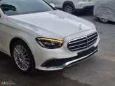 Mercedes-Benz E200 2022 - Trắng