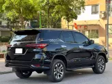 Toyota Fortuner 2.4 AT 4x2 Legender 2020 - Đẹp