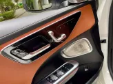 Mercedes-Benz C200 Avantgarde Plus 2022 - Trang bị nhiều tiện nghi hiện đại, vận hành êm ái