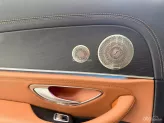 Mercedes-Benz E300 AMG 2021 - Đẹp mới cứng cựa, option full