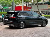 Volkswagen Viloran Luxury 2024 - Xe đẹp màu đen, nội thất nâu, chủ cực giữ gìn