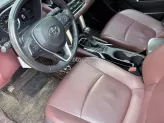 Toyota Corolla Cross 1.8 V  2021 - Xe gia đình rộng rãi, đầy đủ tính năng an toàn